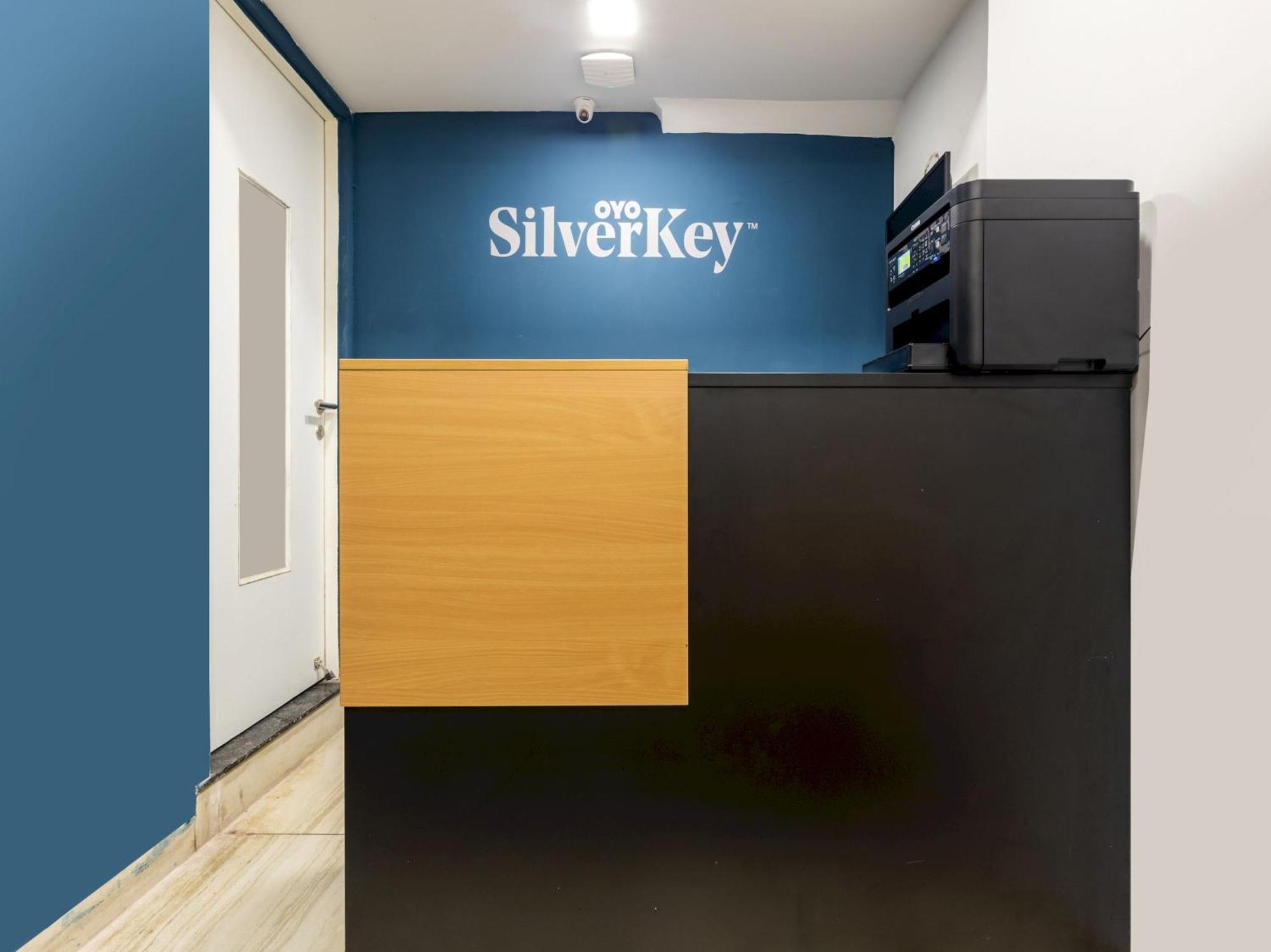Silverkey Fusion Stays Indore Exterior foto